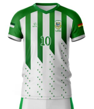 Camiseta deportiva blanca con vivos verdes